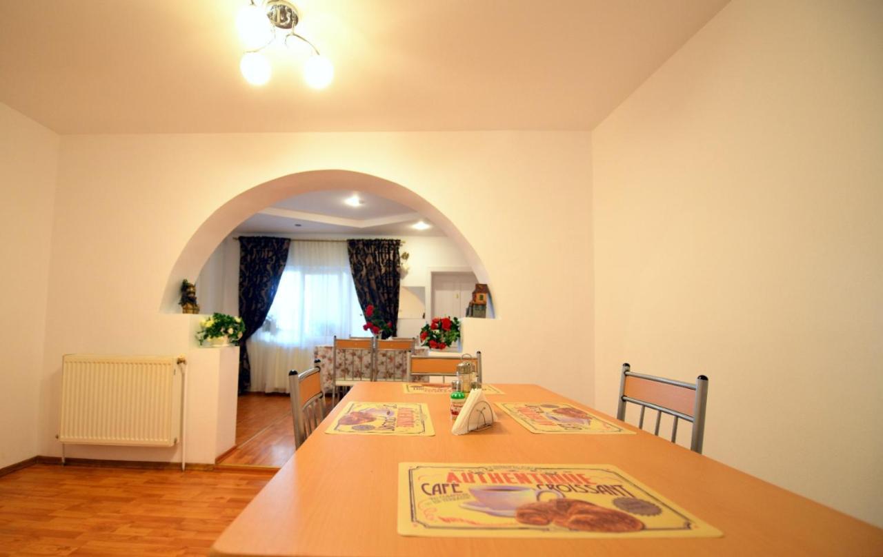 Casa Mirandre Apartment Hateg Exterior photo